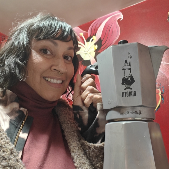 Bialetti Stovetop Espresso Maker 18 cup - Picture 9 of 9